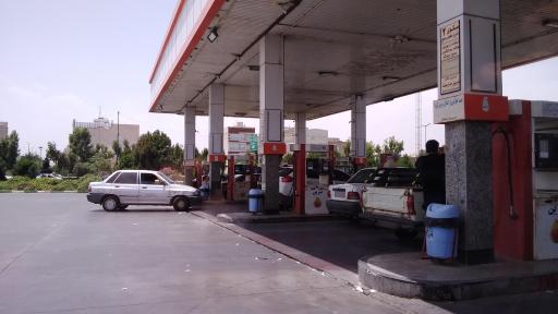 عکس پمپ بنزین فخر جوادیه