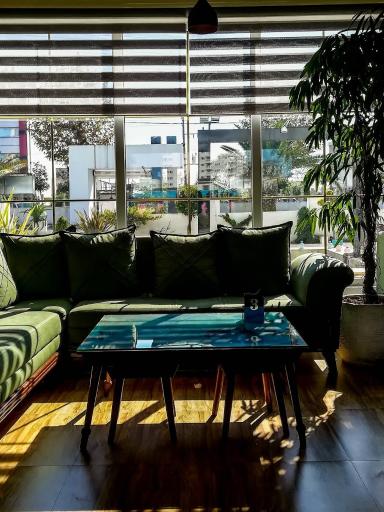 عکس کافه رستوران لئا