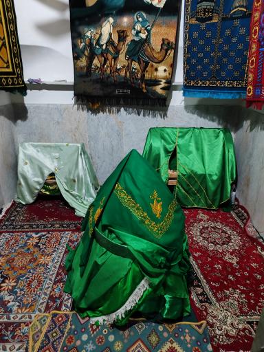 عکس قدمگاه امام حسن (ع)