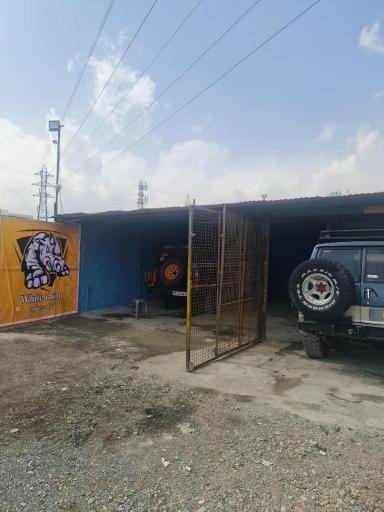 عکس مجموعه خودرویی کرگدن سفید