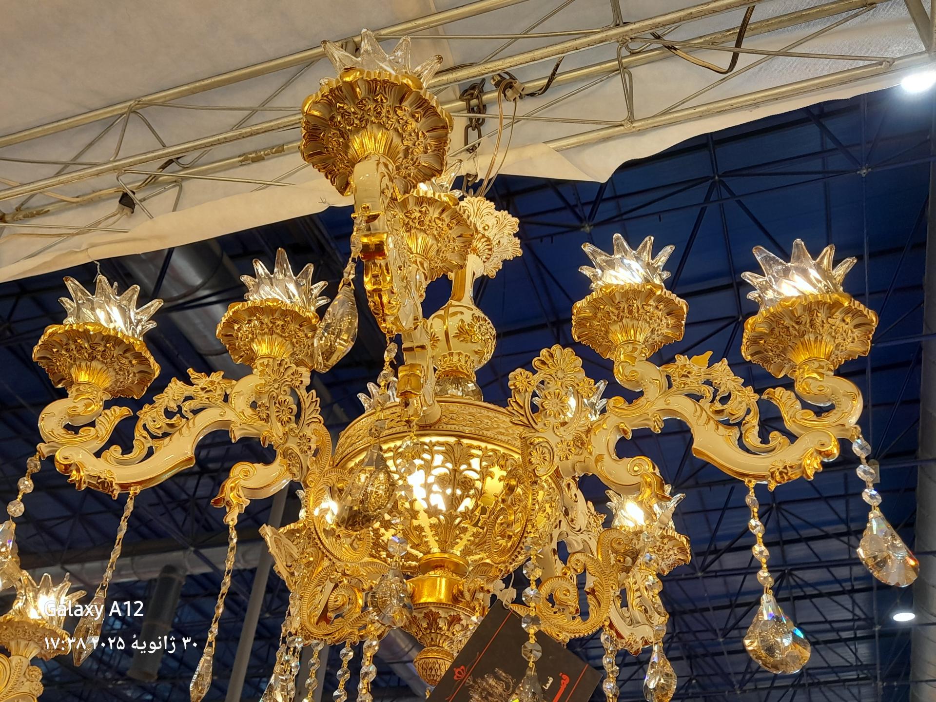 عکس قصر لوستر