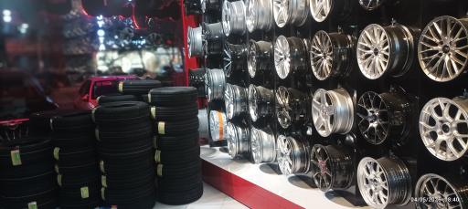 عکس لاستیک قنادزاده و پسران