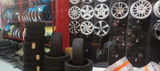 عکس لاستیک قنادزاده و پسران