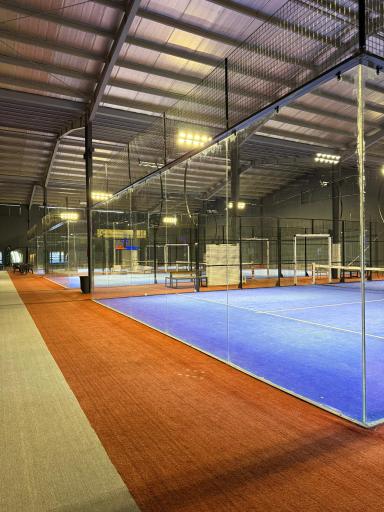 عکس باشگاه پدل پوینت