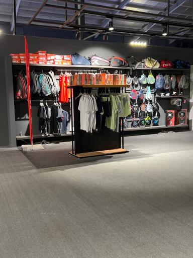 عکس باشگاه پدل پوینت