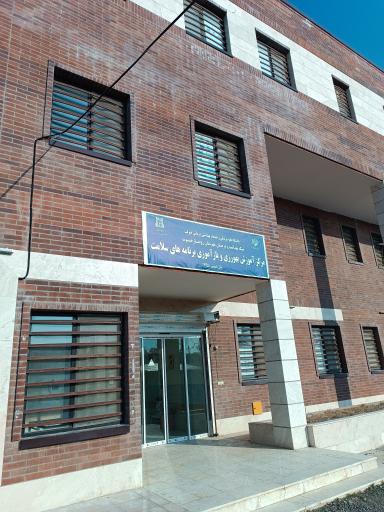 عکس آموزشگاه بهورزی رودبار جنوب 