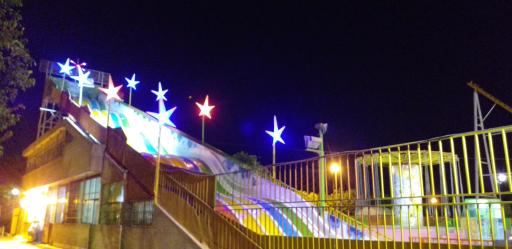 عکس شهربازی دنیای شادی شاهین