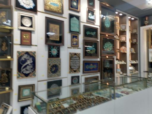 عکس فروشگاه آفرینشهای هنری آستان قدس رضوی 