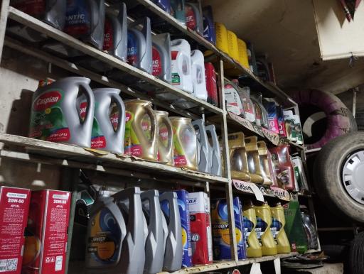 عکس اتوسرویس و لاستیک فروشی خرم