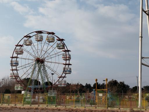 عکس شهربازی دنیای شادی شاهین