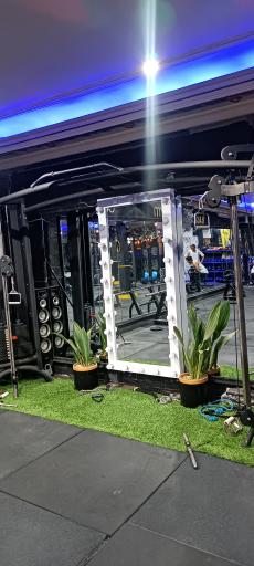 عکس باشگاه بدنسازی راشا