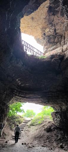 عکس مجتمع تفریحی گردشگری غار هوتو