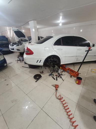 عکس تعمیرگاه تخصصی کریمی