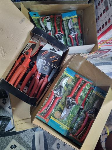 عکس ابزار پلاستیک میثم قربانی