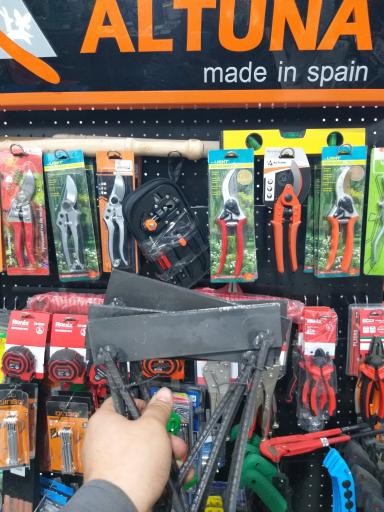 عکس ابزار پلاستیک میثم قربانی