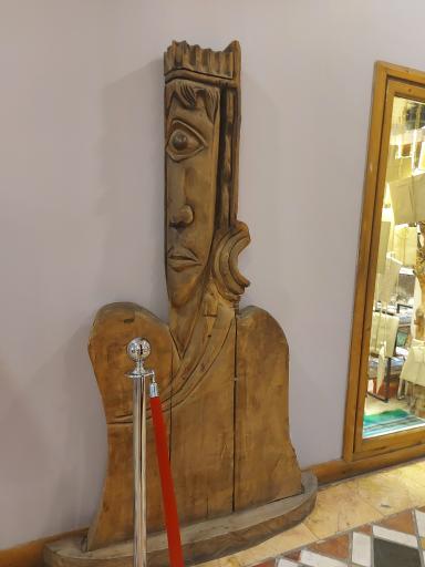 عکس بوتیک کتاب حوض نقره