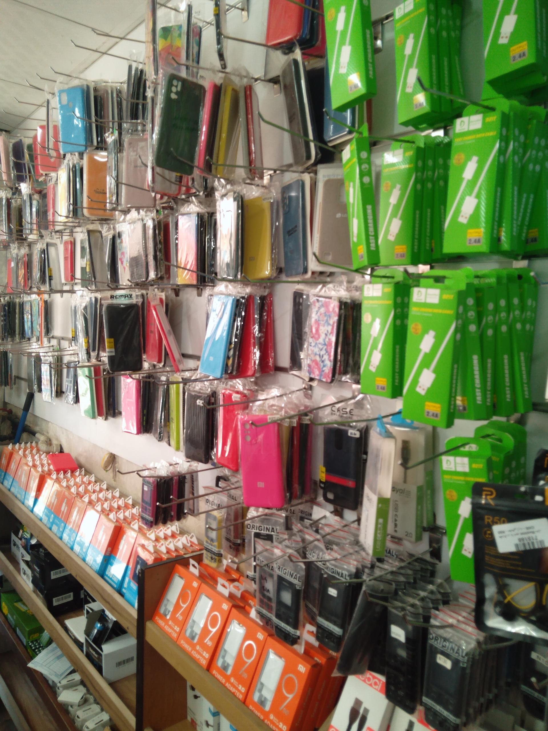 عکس دفتر خدمات همراه اول ایرانسل