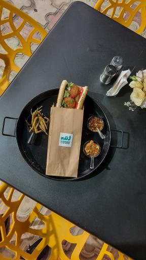 عکس فست فود ژتون