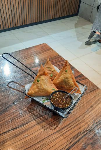 عکس فست فود ژتون