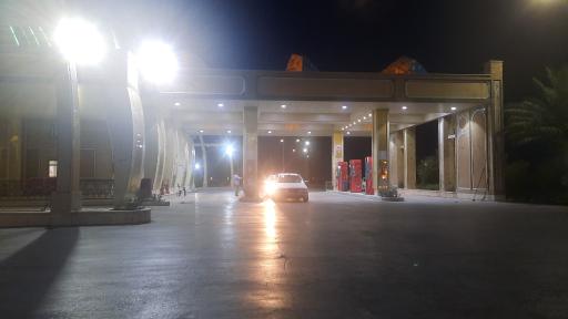 عکس جایگاه سوخت باغ ایرانی