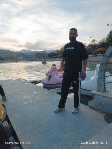 عکس قایق سواری دریاچه فدک 