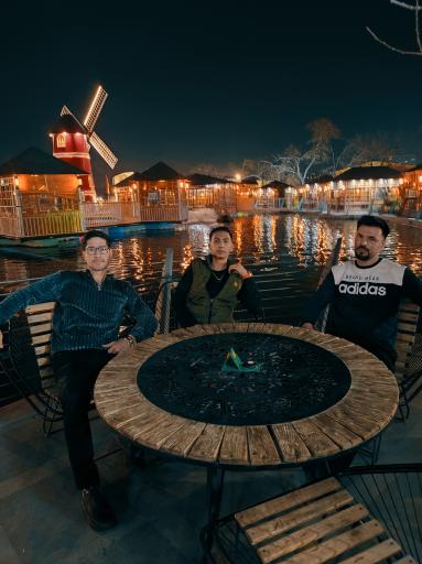 عکس رستوران و فست فوت کروژ