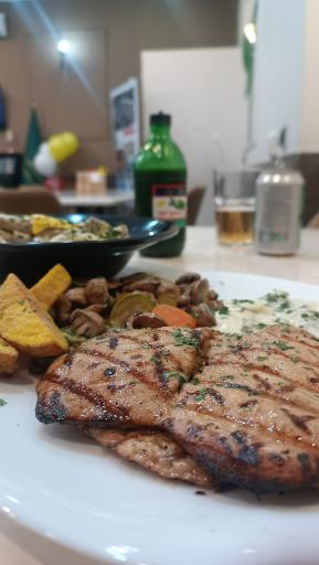 عکس رستوران و فست فوت کروژ