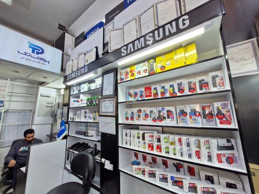 عکس بازار موبایل پردیس
