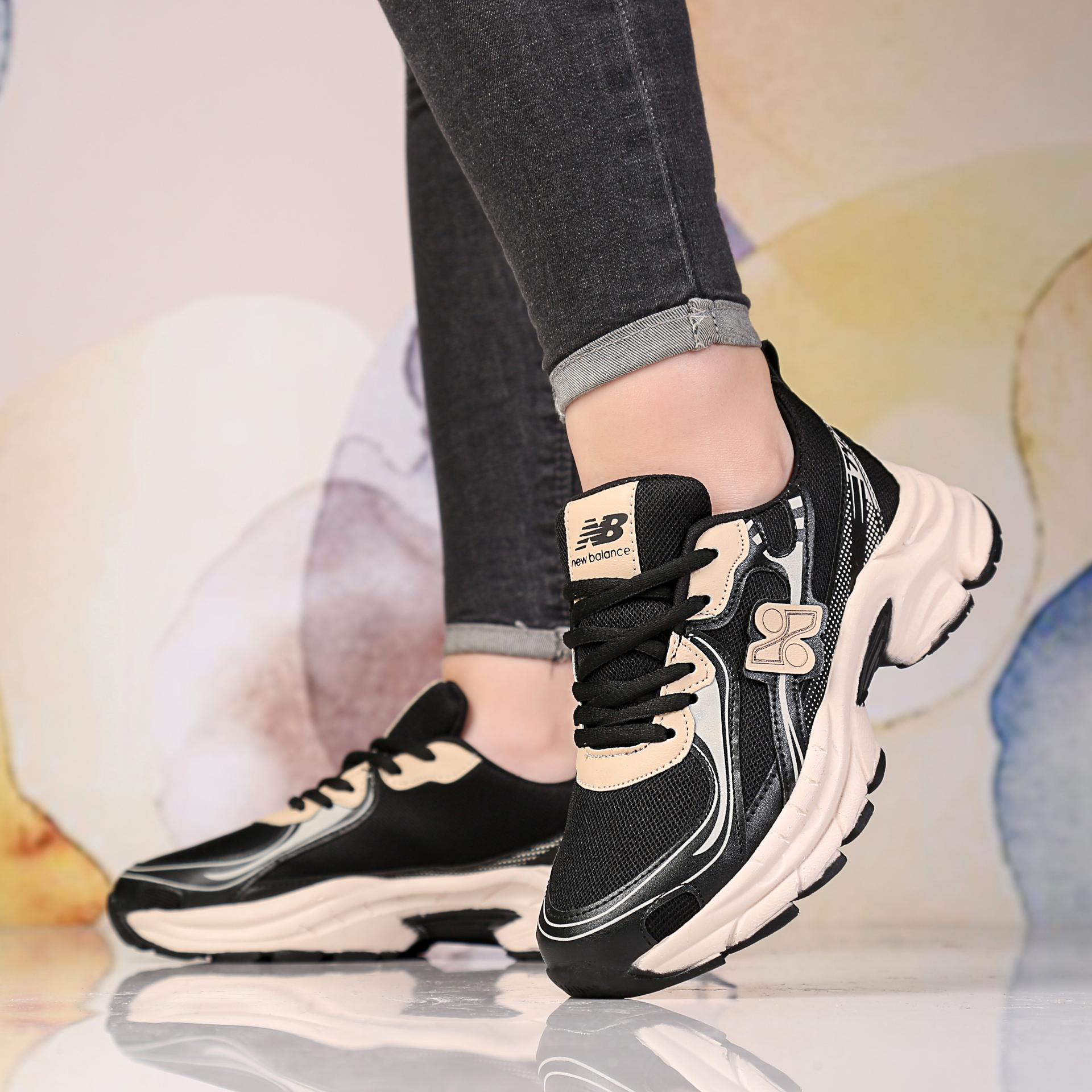 عکس تولیدی کفش اوپال اسپرت