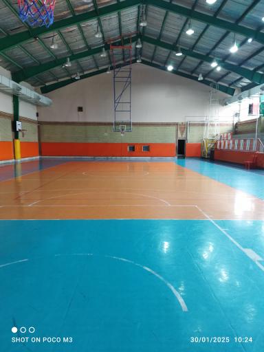 سالن ورزشی آموزشگاهها