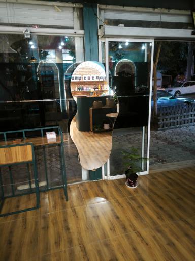 عکس کافه قهوه ی پدری