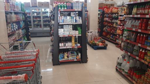 عکس فروشگاه زنجیره ای افق کوروش