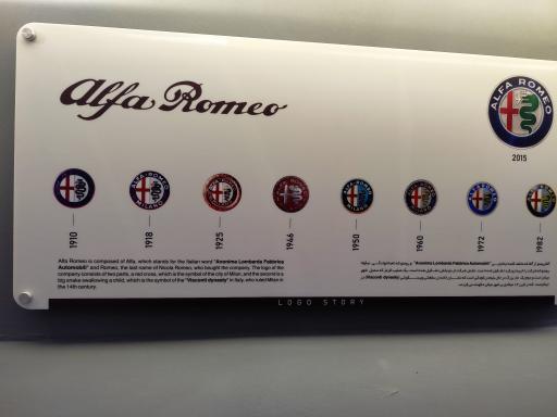 عکس گنجینه خودروهای کلاسیک