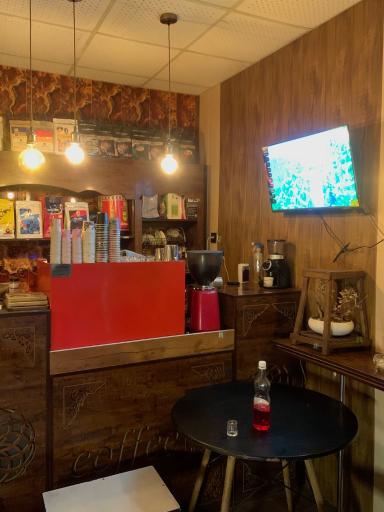 عکس کافه اچ فرزین