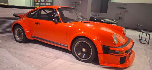 عکس گنجینه خودروهای کلاسیک