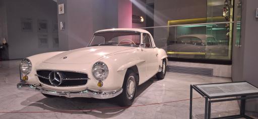 عکس گنجینه خودروهای کلاسیک