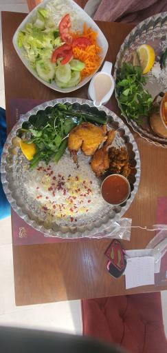 عکس رستوران زیتون کنگان