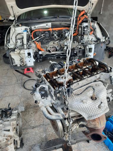 عکس تعمیرگاه تخصصی اتو برند