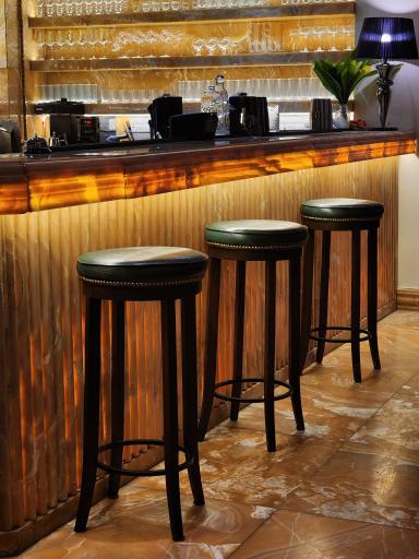 عکس رستوران مونارچ