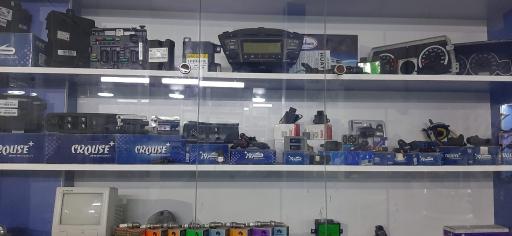 عکس کلینیک برق و الکترونیک خودرو پاسارگاد