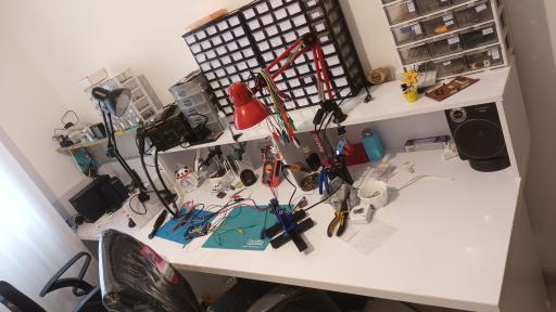 عکس تعمیرات برد و لوازم خانگی