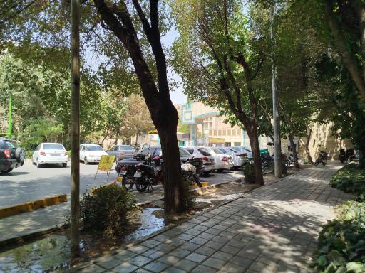 عکس مهمانسرای خانه کارگر اصفهان