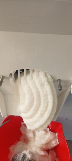 عکس تولید و فروش بستنی سنتی و آبمیوه کاشان