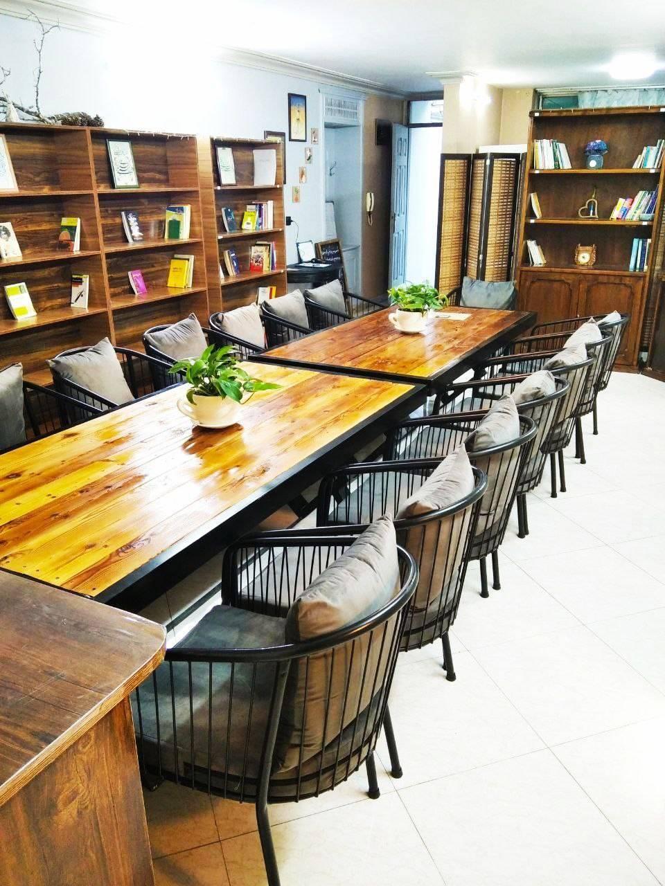 عکس کافه کتاب خوددوستی