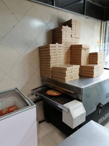 عکس پیتزا الیاس