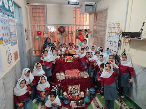 عکس دبستان دخترانه دوره اول شهید حسین شریف 