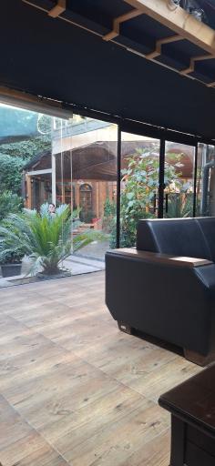 عکس رستوران پدیده شاندیز