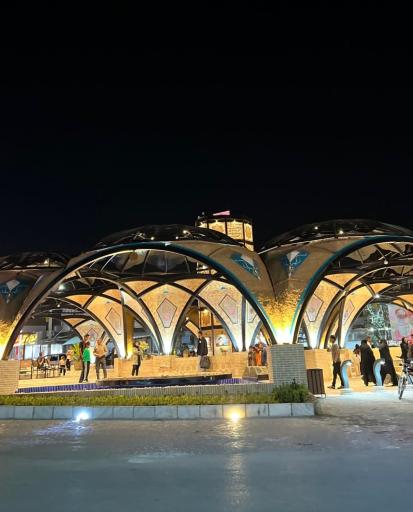 عکس میدان انقلاب