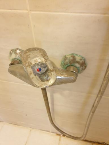 عکس خانه مسافر ساوا