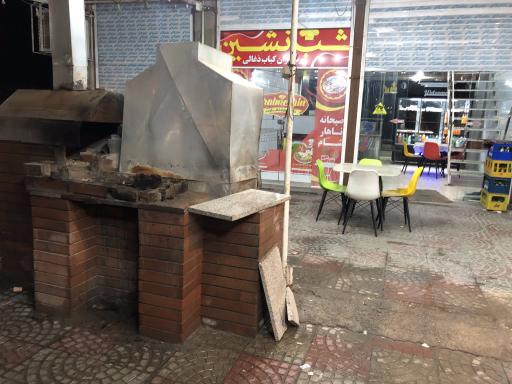 رستوران شب نشین